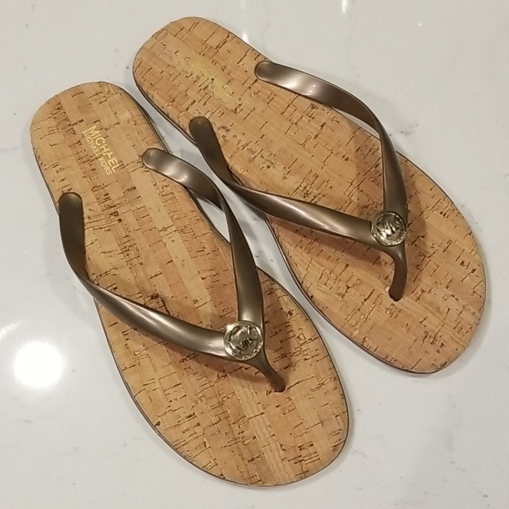 Michael Kors NWOT 10R Sandals/Flip Flops